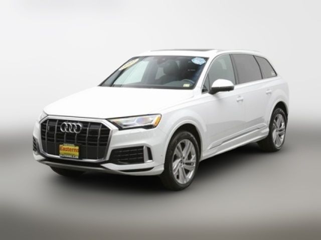 2022 Audi Q7 Premium Plus