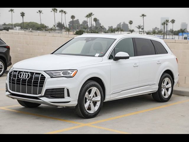 2022 Audi Q7 Premium Plus