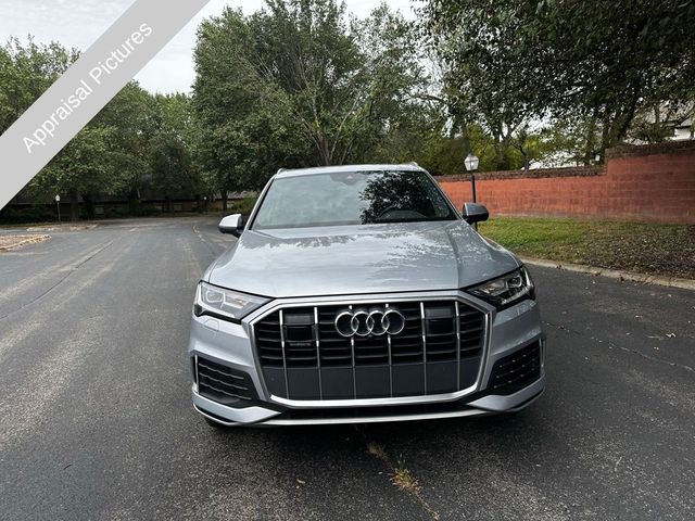 2022 Audi Q7 Premium Plus