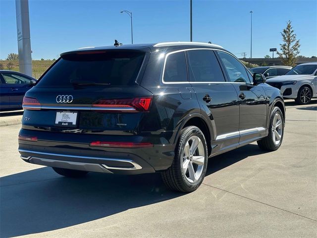 2022 Audi Q7 Premium Plus