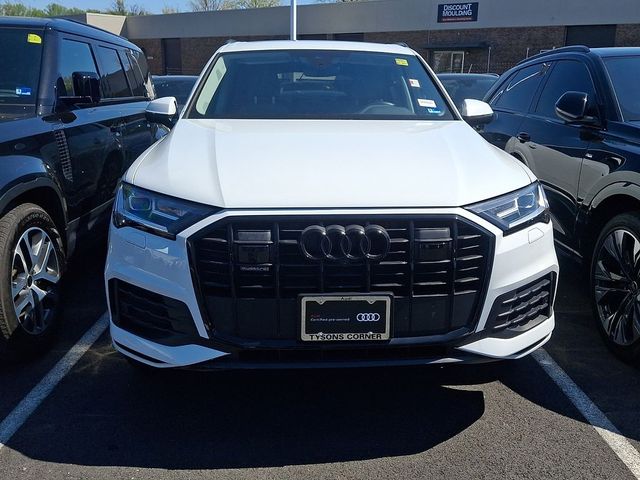 2022 Audi Q7 Premium Plus