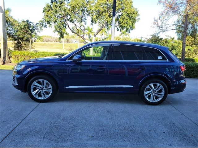 2022 Audi Q7 Premium Plus