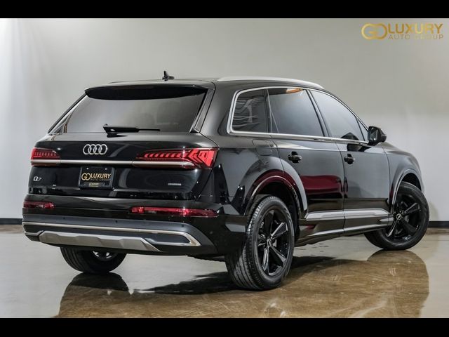 2022 Audi Q7 Premium Plus