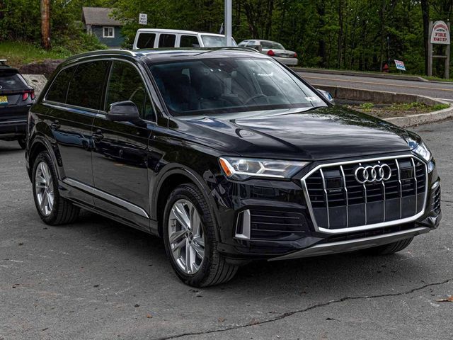 2022 Audi Q7 Premium Plus