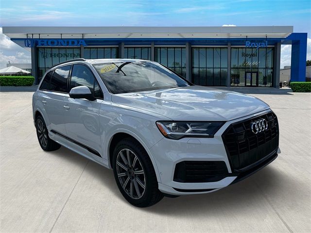 2022 Audi Q7 Premium Plus