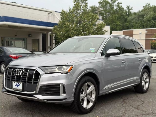 2022 Audi Q7 Premium Plus