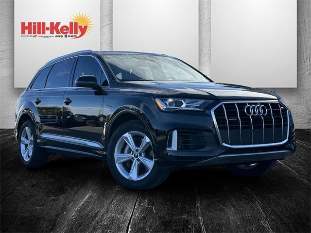 2022 Audi Q7 Premium