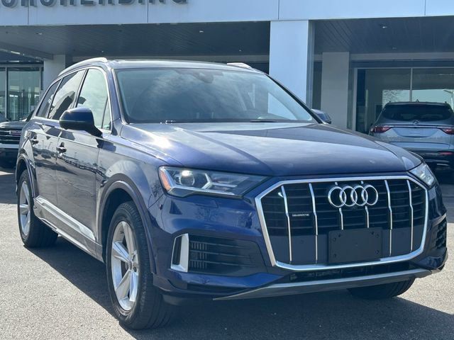 2022 Audi Q7 Premium