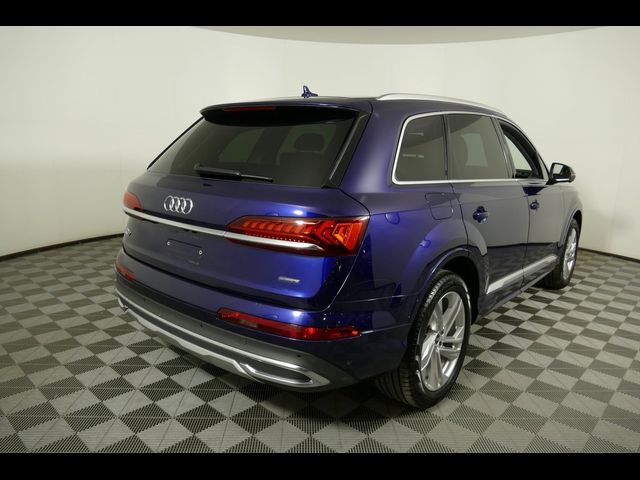 2022 Audi Q7 Premium Plus