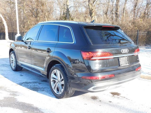 2022 Audi Q7 Premium Plus