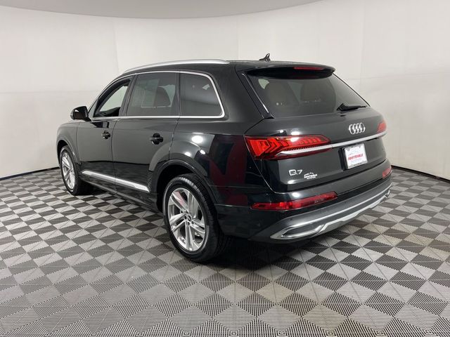 2022 Audi Q7 Premium Plus