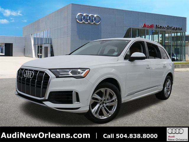 2022 Audi Q7 Premium Plus