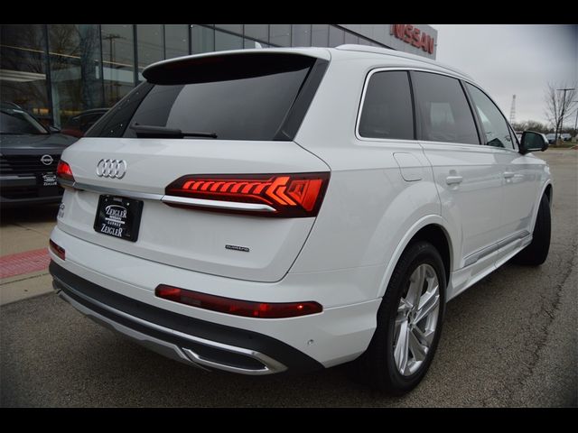 2022 Audi Q7 Premium Plus