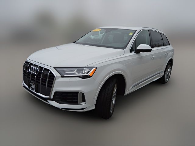 2022 Audi Q7 Premium Plus