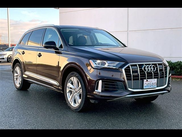 2022 Audi Q7 Premium Plus