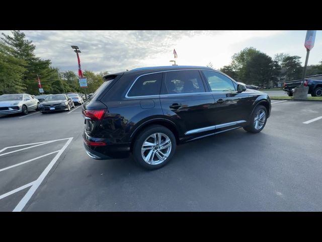 2022 Audi Q7 Premium Plus