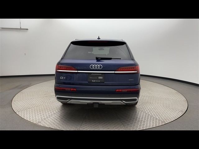 2022 Audi Q7 Premium Plus