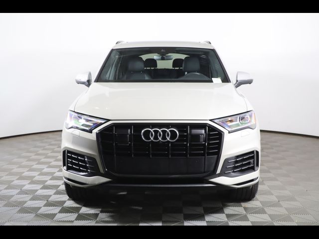 2022 Audi Q7 Premium Plus