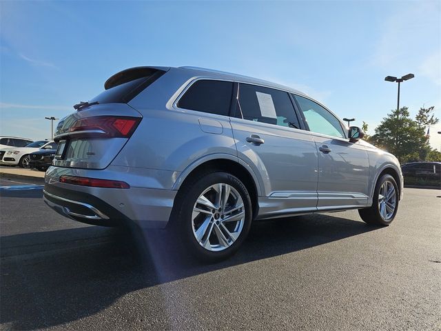 2022 Audi Q7 Premium Plus