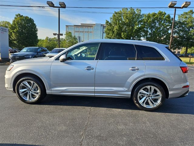 2022 Audi Q7 Premium Plus