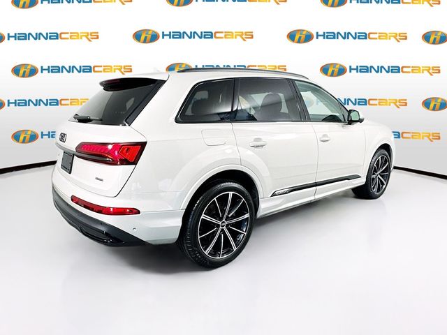 2022 Audi Q7 Premium Plus