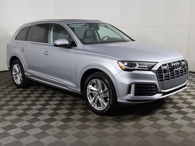 2022 Audi Q7 Premium Plus