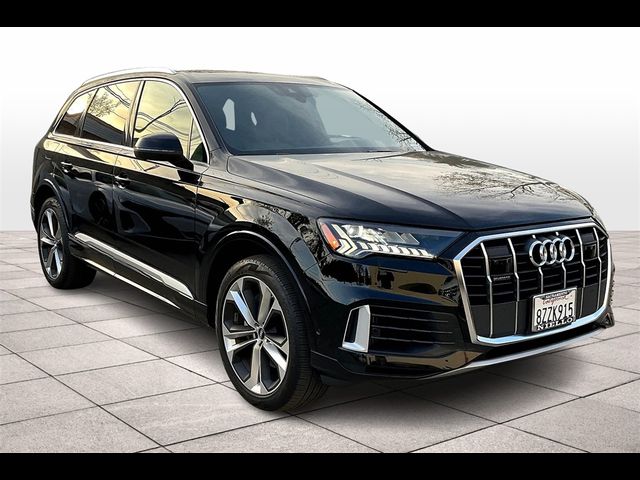 2022 Audi Q7 Premium Plus