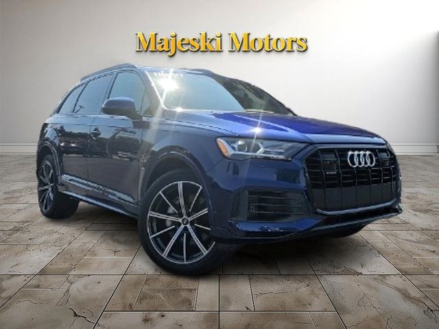 2022 Audi Q7 Premium Plus