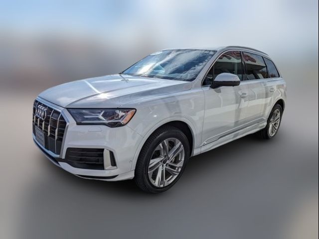 2022 Audi Q7 Premium Plus