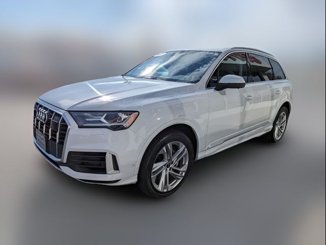 2022 Audi Q7 Premium Plus