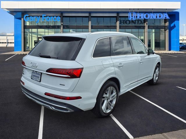 2022 Audi Q7 Premium Plus