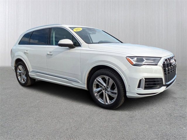 2022 Audi Q7 Premium Plus