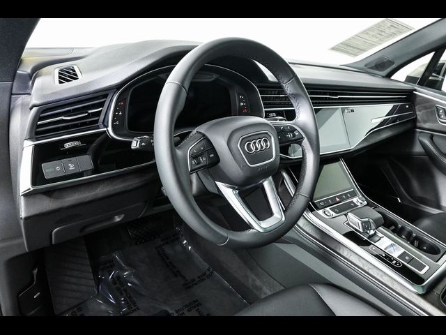 2022 Audi Q7 Premium Plus