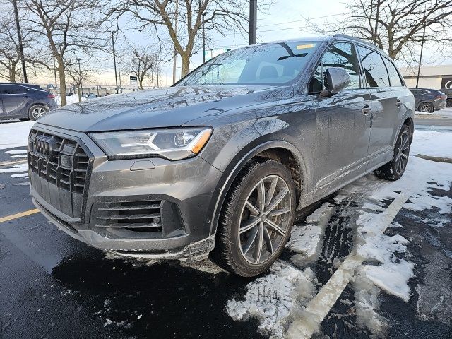 2022 Audi Q7 Premium Plus