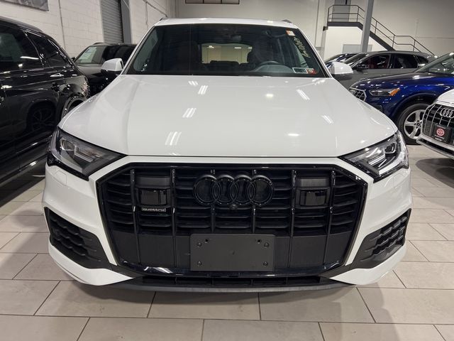 2022 Audi Q7 Premium Plus