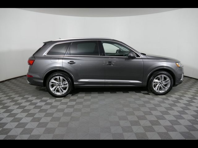 2022 Audi Q7 Premium Plus