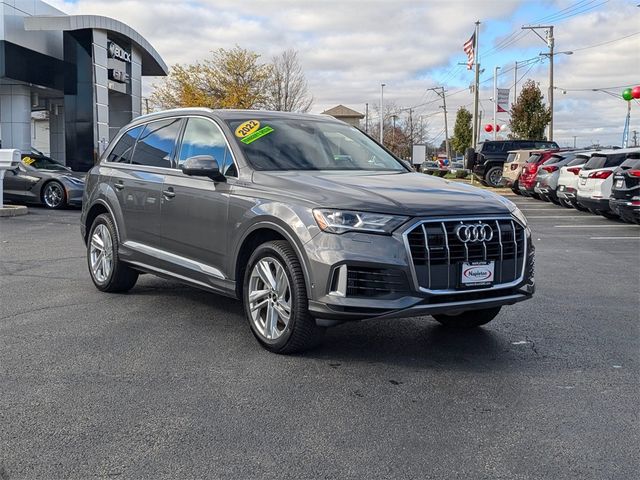 2022 Audi Q7 Premium Plus