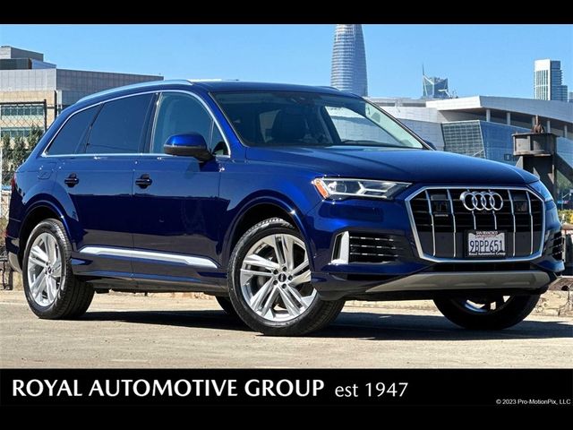 2022 Audi Q7 Premium Plus