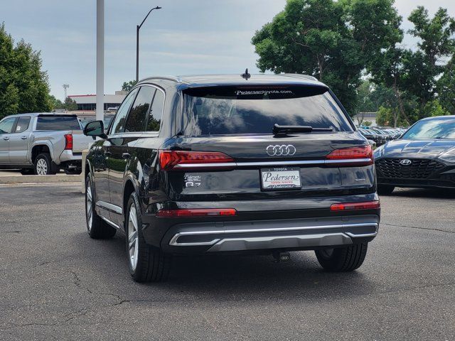 2022 Audi Q7 Premium Plus