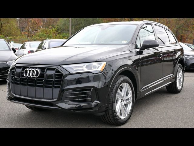 2022 Audi Q7 Premium Plus