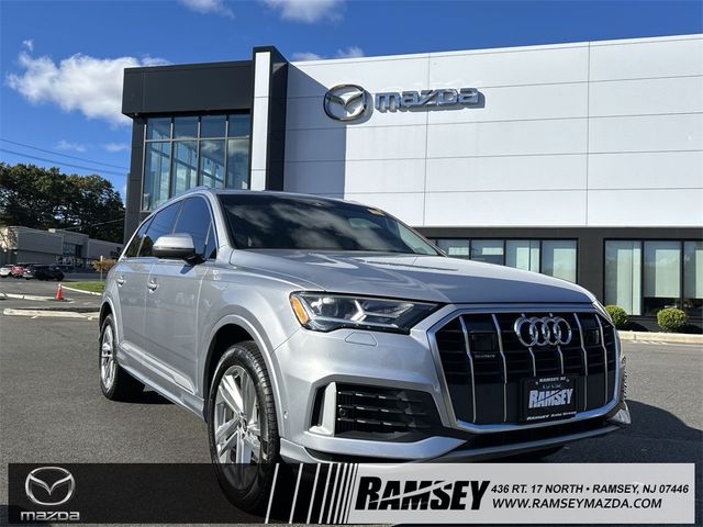 2022 Audi Q7 Premium Plus