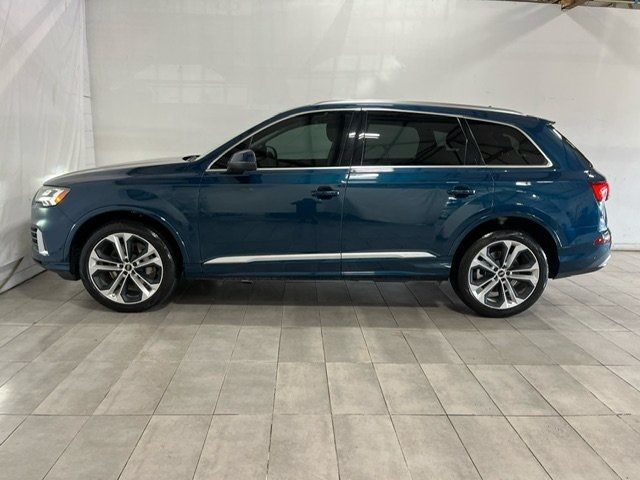 2022 Audi Q7 Premium Plus
