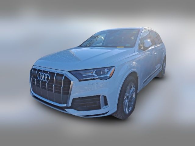 2022 Audi Q7 Premium Plus