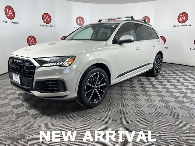 2022 Audi Q7 Premium Plus