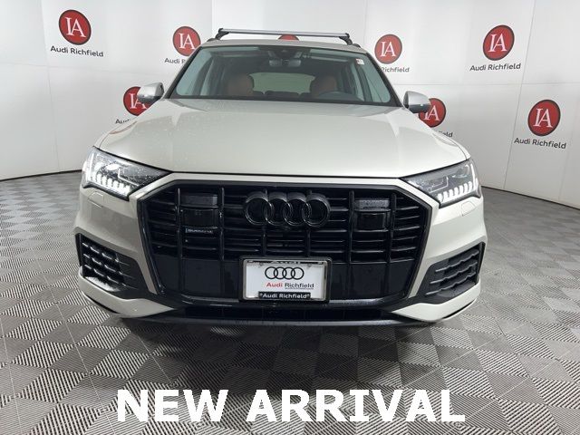 2022 Audi Q7 Premium Plus