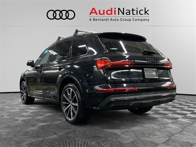 2022 Audi Q7 Premium Plus