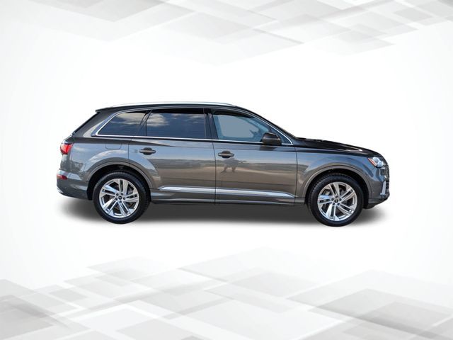 2022 Audi Q7 Premium Plus