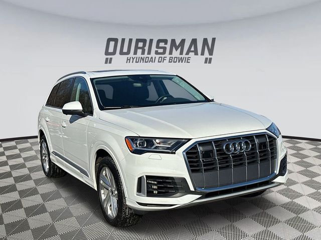 2022 Audi Q7 Premium Plus