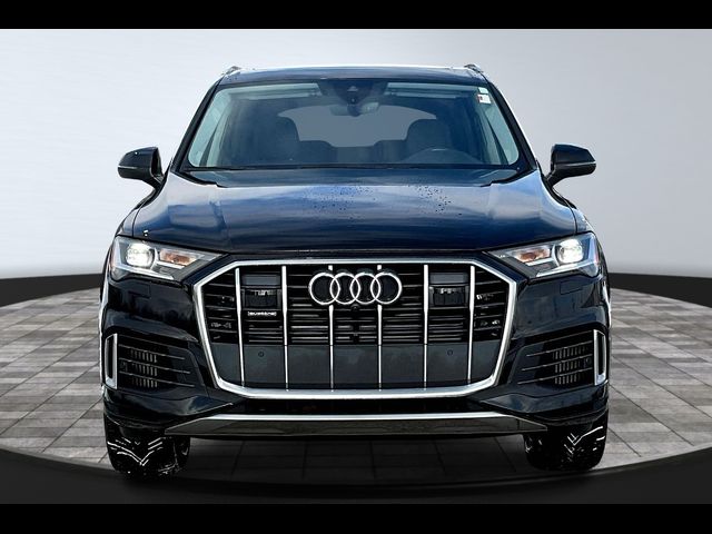 2022 Audi Q7 Premium Plus