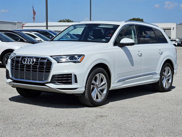 2022 Audi Q7 Premium Plus